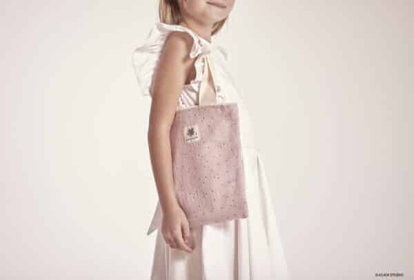 petit sac tote bage pour enfant en toile beige à l'intérieur et double gaze de coton à l'extérieur de couleur vieux rose pois doré