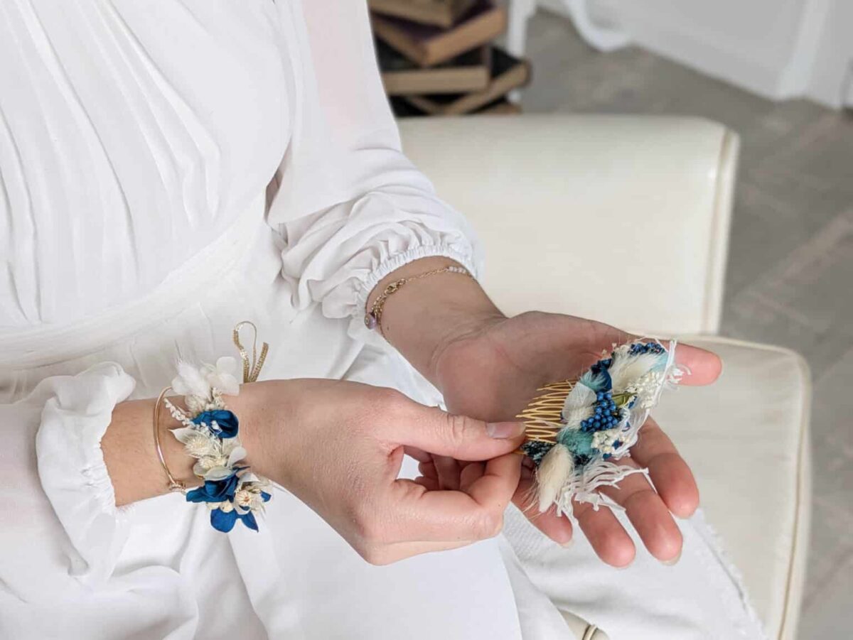 Peigne Mariage en Fleurs Séchées Ton Bleu Bourrache – Image 3