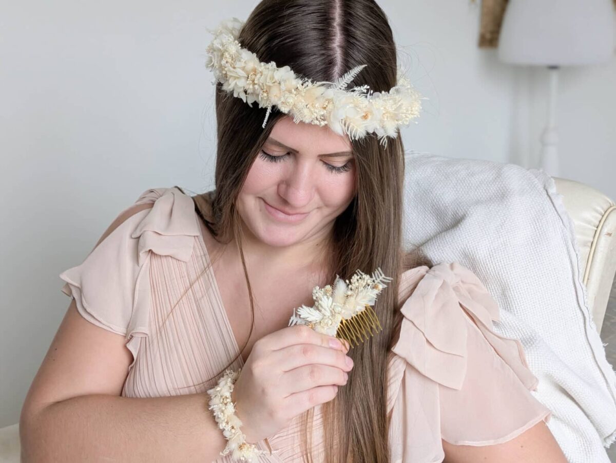 Couronne de Mariage en Fleurs Séchées Ton Blanc Pâquerette – Image 4