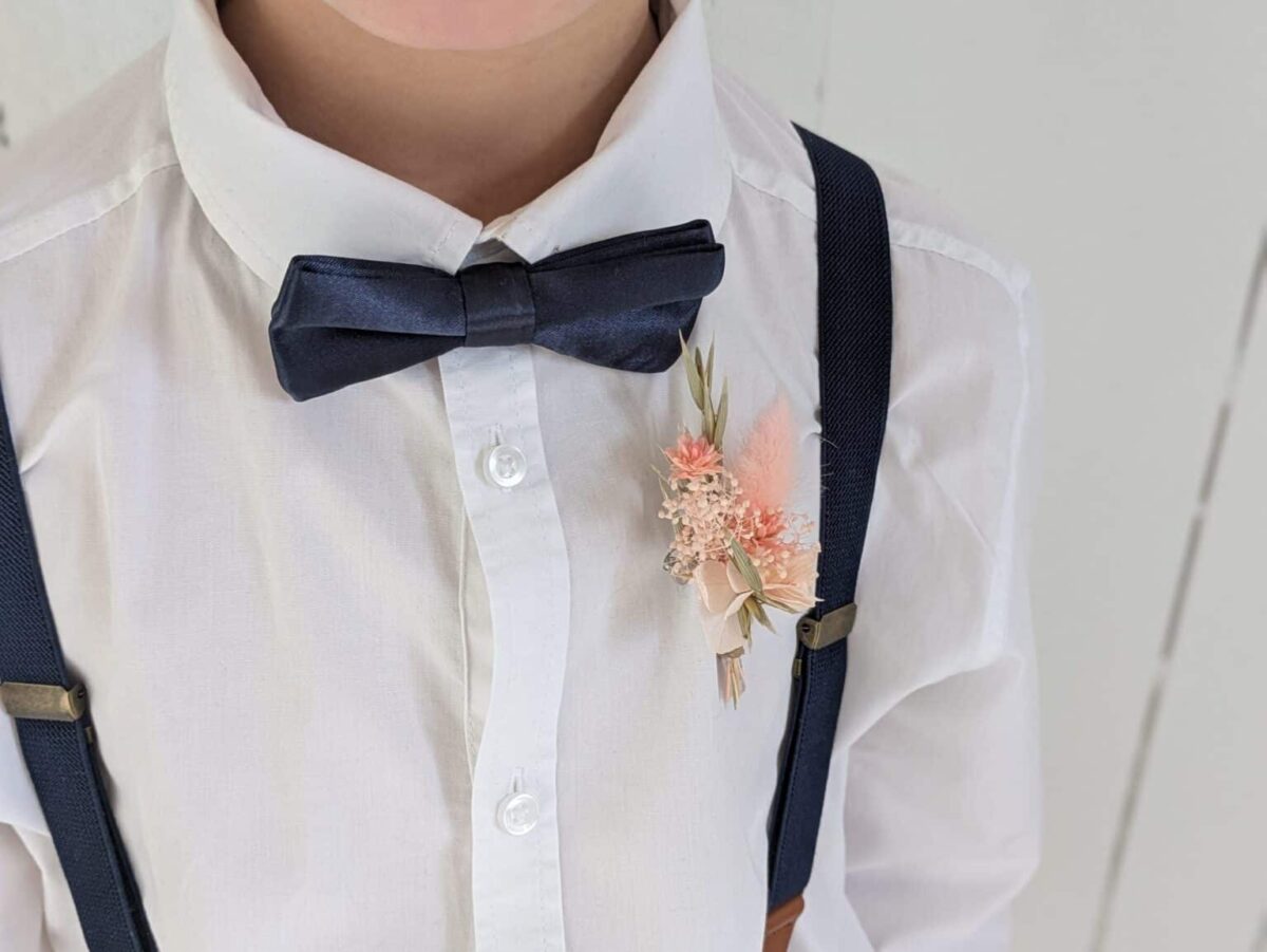 Boutonnières Mariage en Fleurs Séchées Ton Rose Romantique – Image 4