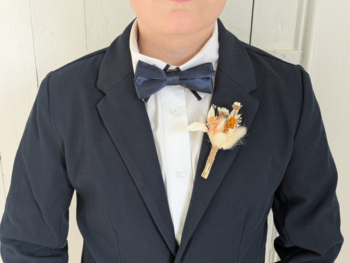 Boutonnières Mariage en Fleurs Séchées Ton Sauvage – Image 6